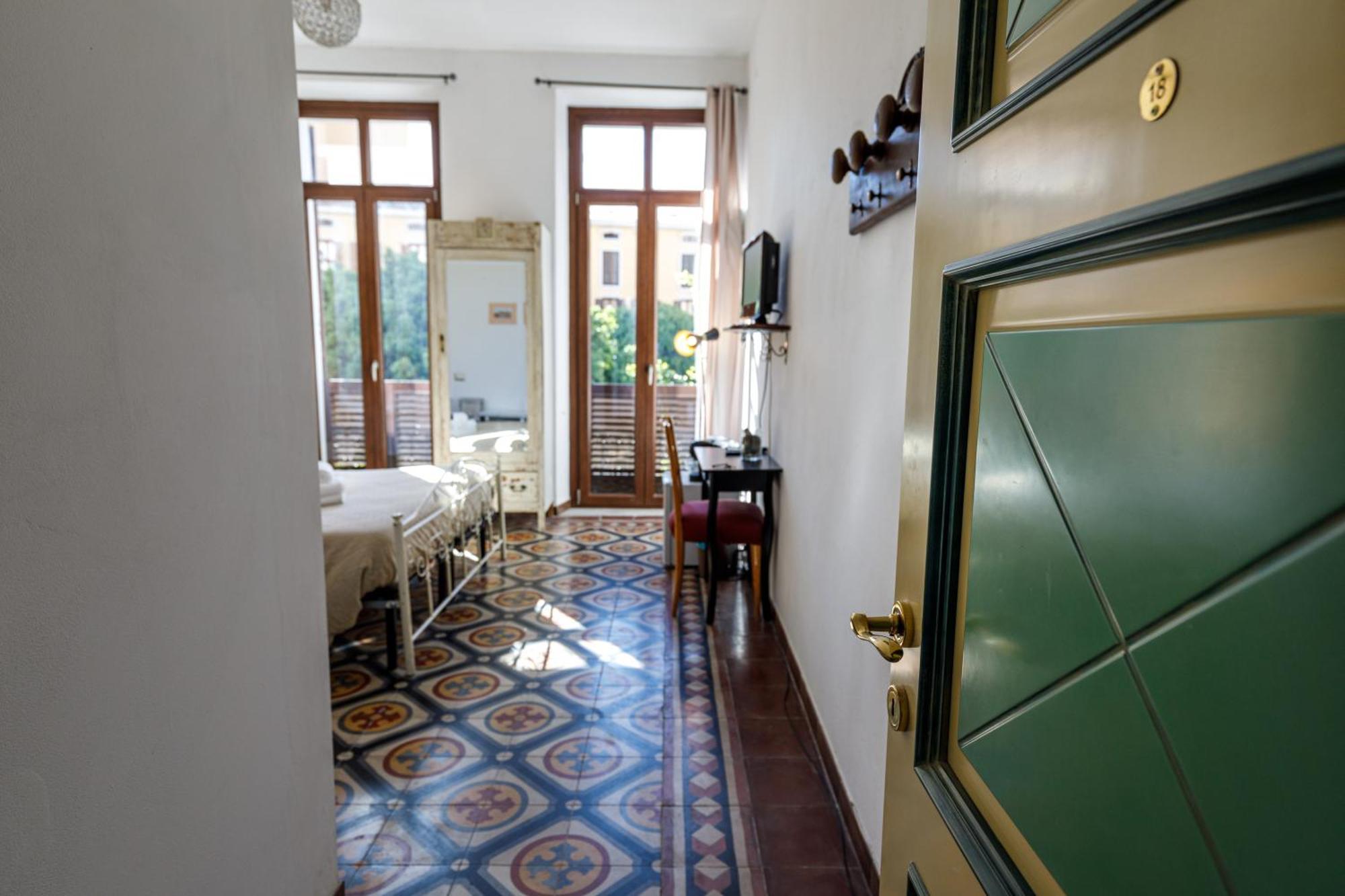 Onlyrooms III - Recommended For Under 30S Cagliari Exteriér fotografie